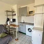 Dans Résidence Avec Piscine 4 Couchages Ar070-102 Argelès-sur-Mer